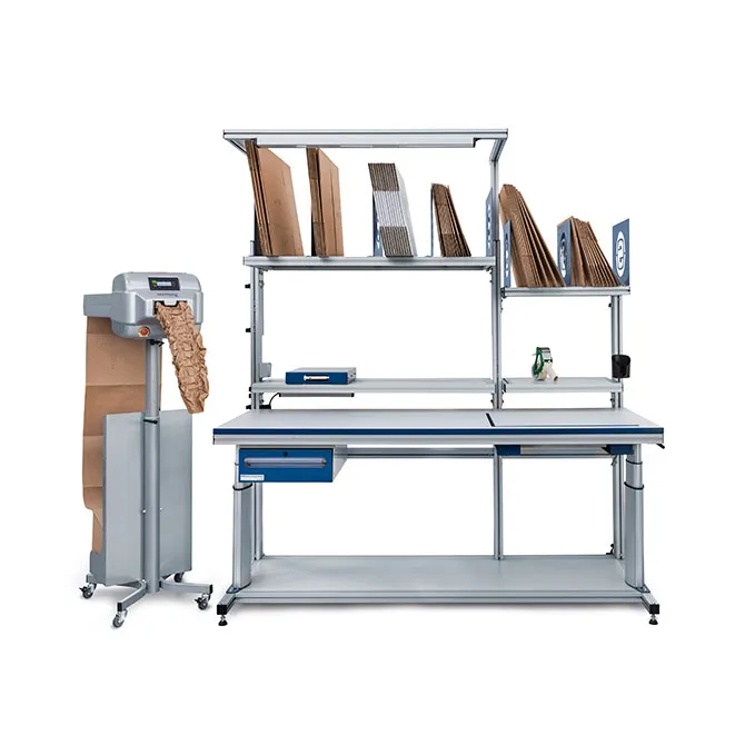 1_Papierpolstermaschine_Track2_am_Packtisch